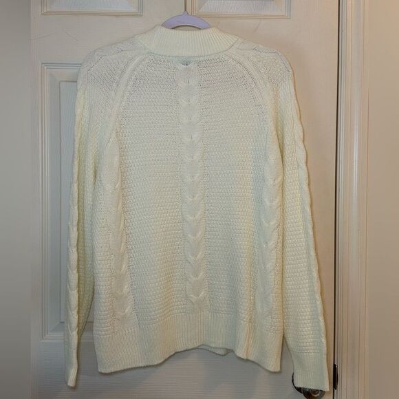 New York & Company Ladies Size Large Cable Knit Sweater in Ivory - Picture 3 of 3